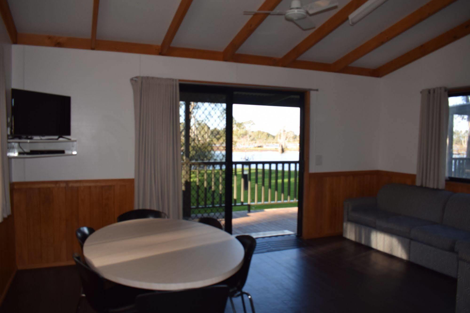 Cohuna Waterfront Holiday Park Exterior foto